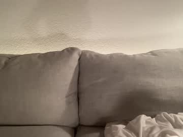 girl
        yourmomshouse623 cam image #1810592