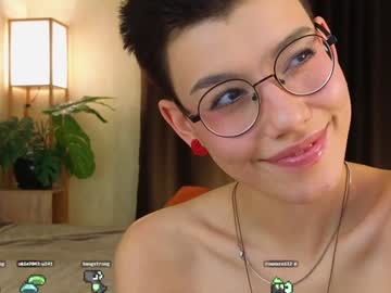 girl
        riskyteasse cam image #5683796