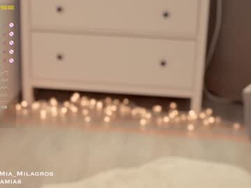 girl
        mia_milagros cam image #393197