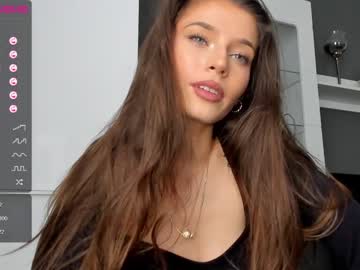 girl
        isia_slay cam image #272799