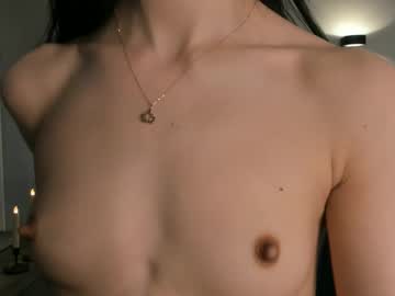 girl
        mary_lepson cam image #6662056