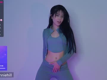 girl
        anniehillofficial_ cam image #1950135