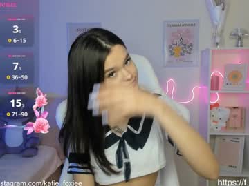 girl
        katiefoxie cam image #5157927