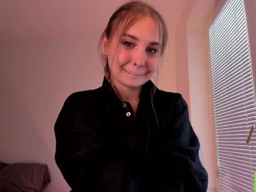 girl
        sweetmila1 cam image #6798307