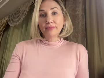 girl
        _alexa77 cam image #4155971