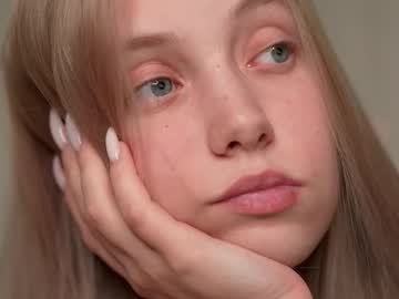girl
        appr0ved cam image #6553102