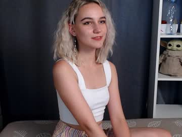 girl
        anjelahill cam image #1741313