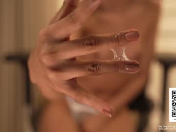 girl
        amnie_ cam image #2152212