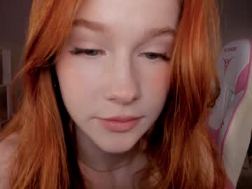girl
        leahsthetics cam image #4812488