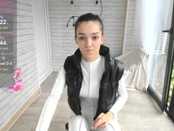girl
        sassyt33n cam image #5015944