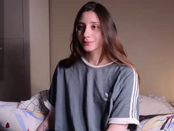 girl
        2insensitive cam image #4548279