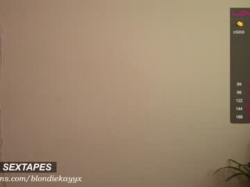 girl
        blondiekayy cam image #369078