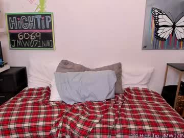 girl
        honeyhasbuns cam image #5701669