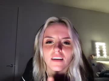 girl Nude Cam Girls Playing Games with chandraxo