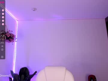 girl
        annie_dreams cam image #976002