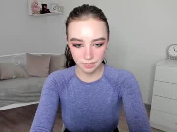 girl
        vi_vi_an cam image #1799506