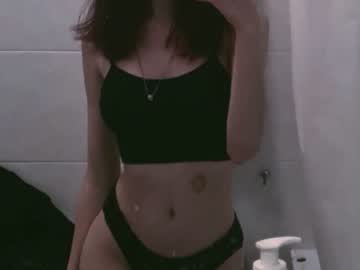 girl
        evakins cam image #1333924