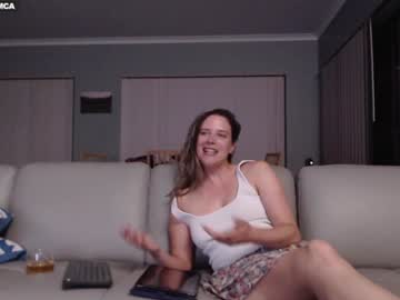 girl
        bluexstacey cam image #5532892