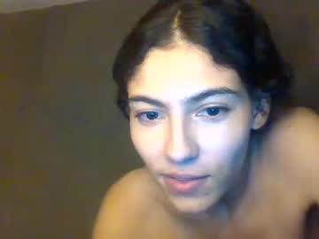 girl
        lexysexy_ cam image #1953752