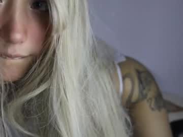 girl
        wendy_daniela cam image #1131196