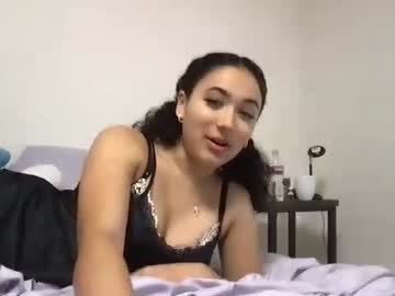 girl
        aspenn777 cam image #3418556