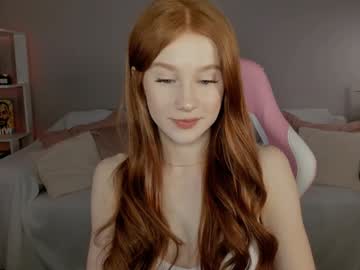 girl
        leahsthetics cam image #5760281