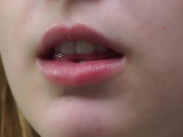 girl
        hildgaillard cam image #6734831