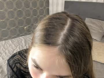 girl
        mariamgroves cam image #3832149