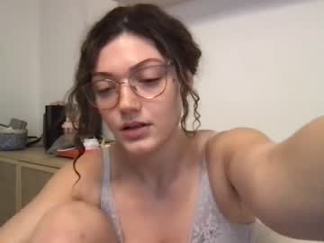 girl
        jacquelinexox cam image #2404987