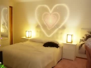 girl
        amyvalentine cam image #3769645