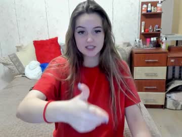girl
        emmika_ cam image #266717