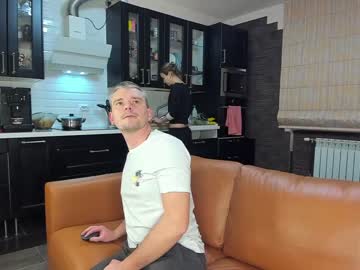 couple
        dirtypub cam image #866817