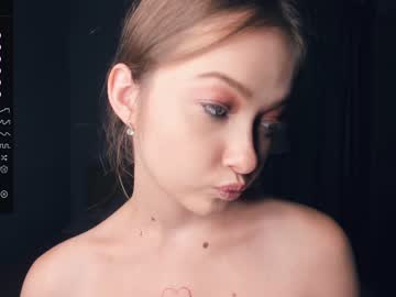 girl
        ventetta_tao cam image #2372353