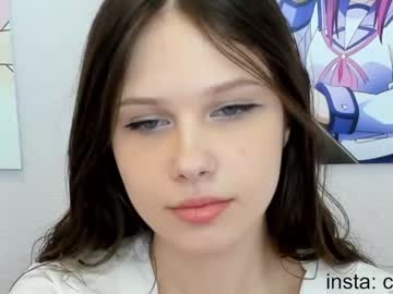 girl
        avrora_deis cam image #2980643