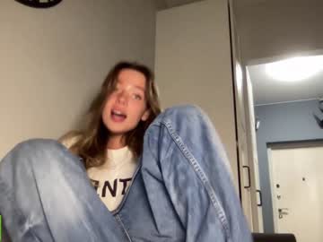 girl
        angel_from_sky cam image #3506600