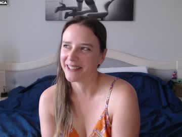 girl
        bluexstacey cam image #5091983