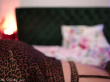 girl
        shy_jane cam image #5339130