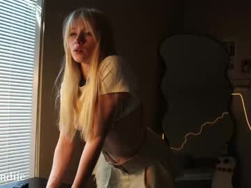girl
        bestblondiiecb cam image #6239945