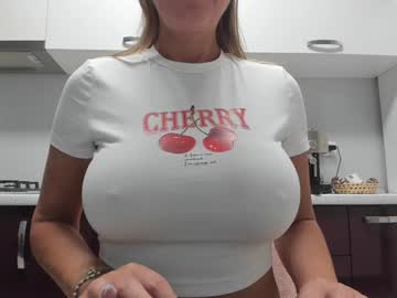 girl
        angelsuitlove cam image #5463323