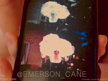 girl
        emersoncane cam image #2740295