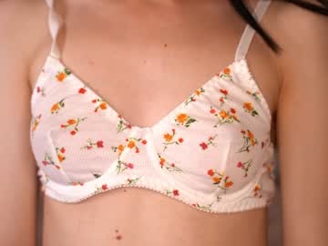 girl
        dietmountaindew_ cam image #4464023