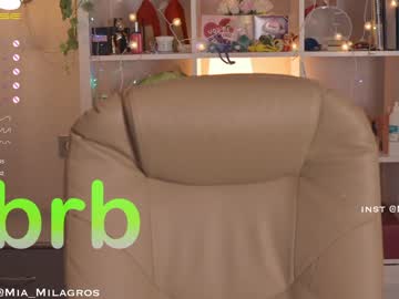 girl
        mia_milagros cam image #667090