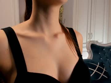 girl
        isobelsimpson cam image #2899990
