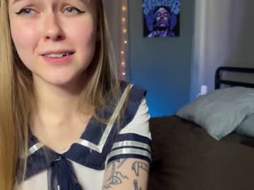 couple
        babyytonight cam image #1252220