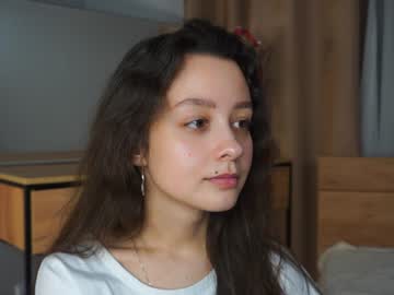 girl
        octaviaapps cam image #5959013
