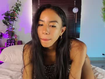 girl
        abiee__ cam image #483579