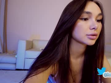 girl
        hollyextra cam image #485031