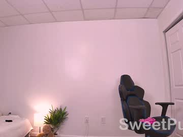 girl
        sweetpulse_ cam image #6111015