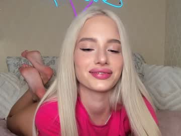 girl
        katebremar cam image #5981436