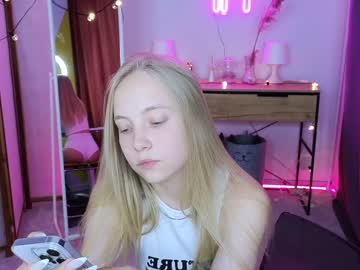 girl
        appr0ved cam image #2349478